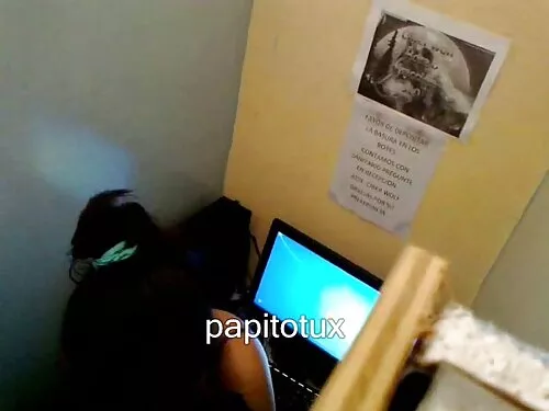 Mama și prietenul îl ...
