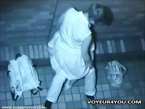 Mama rusă după un du ...